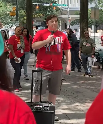 Walter (Wells Fargo Workers United) explains why it's better in a union